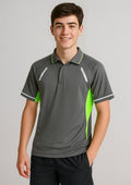 Kids Renegade Short Sleeve Polo ||SRC=https://cdn.fashionbizapps.nz/honeybee/images/P700KS_Talent_Grey_FluoroLime_Silver_01.jpg